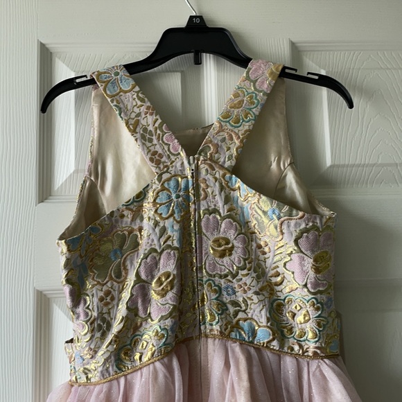 Formal girls pink dress size 12 - Picture 4 of 6